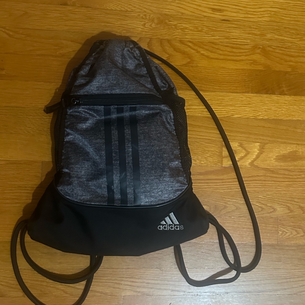 Adidas Sack in great condition.